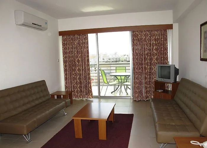 Eleonora 3* Lárnaka