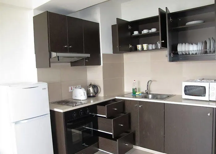 Eleonora 3* Lárnaka