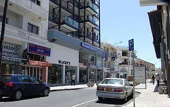 Hotel de apartamente Eleonora Larnaca
