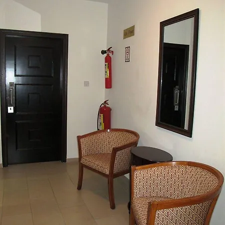 爱诺拉公寓酒店