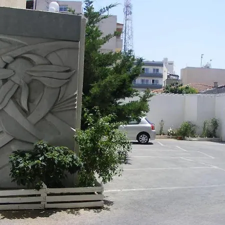 Hotel de apartamente Eleonora Larnaca
