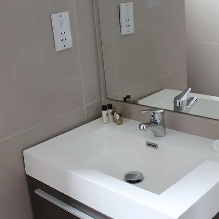 爱诺拉公寓酒店 拉纳卡