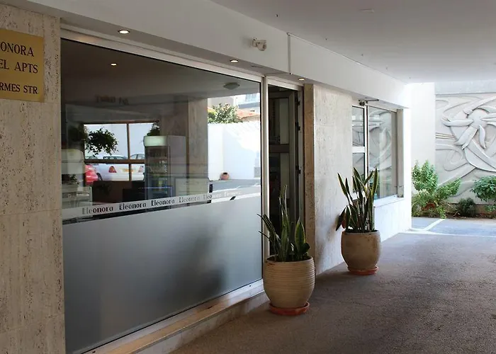 Apart-hotel Eleonora Larnaca