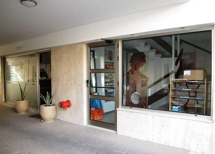 Apart-hotel Eleonora 3*