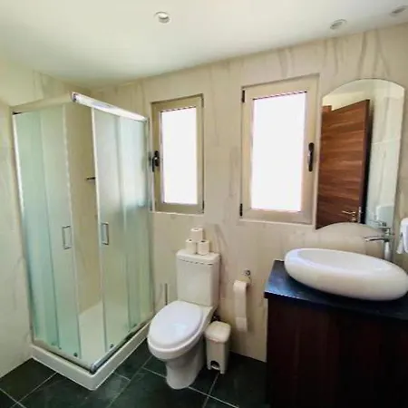Eleonora Apartmanhotel